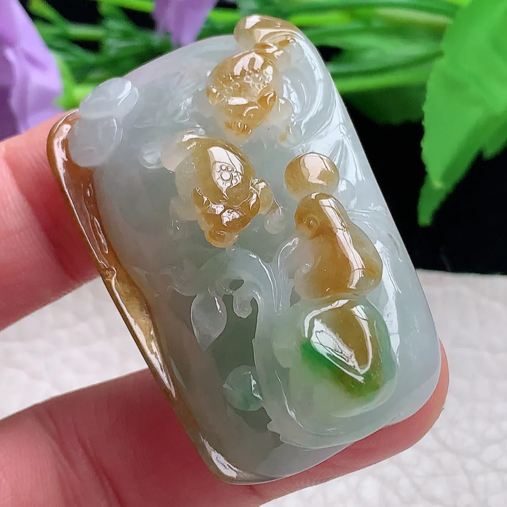 lz自然光47.6*32*17天然缅甸翡翠冰三彩呱呱来财玉吊坠 玉挂件