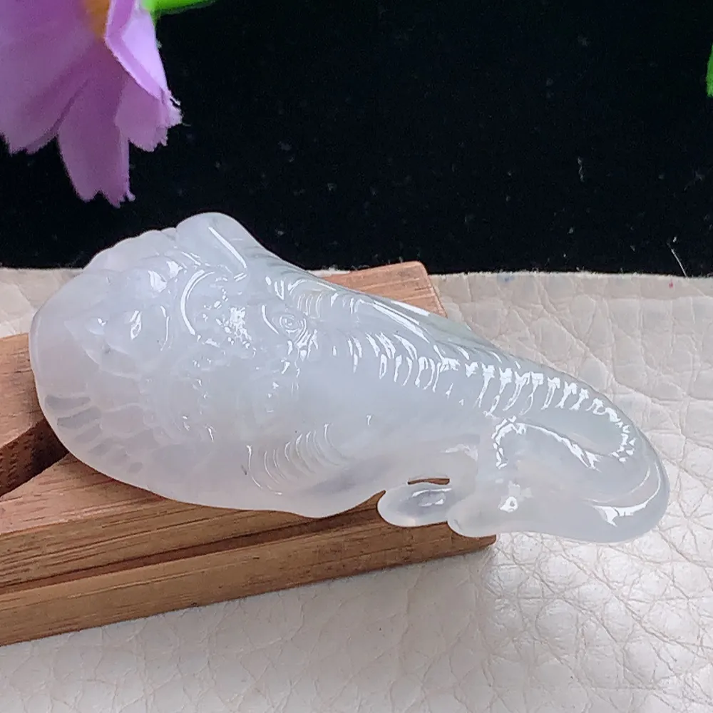 lz自然光52*25.8*11.2天然缅甸翡翠冰种万象更新 翡翠大象玉吊坠 玉挂件