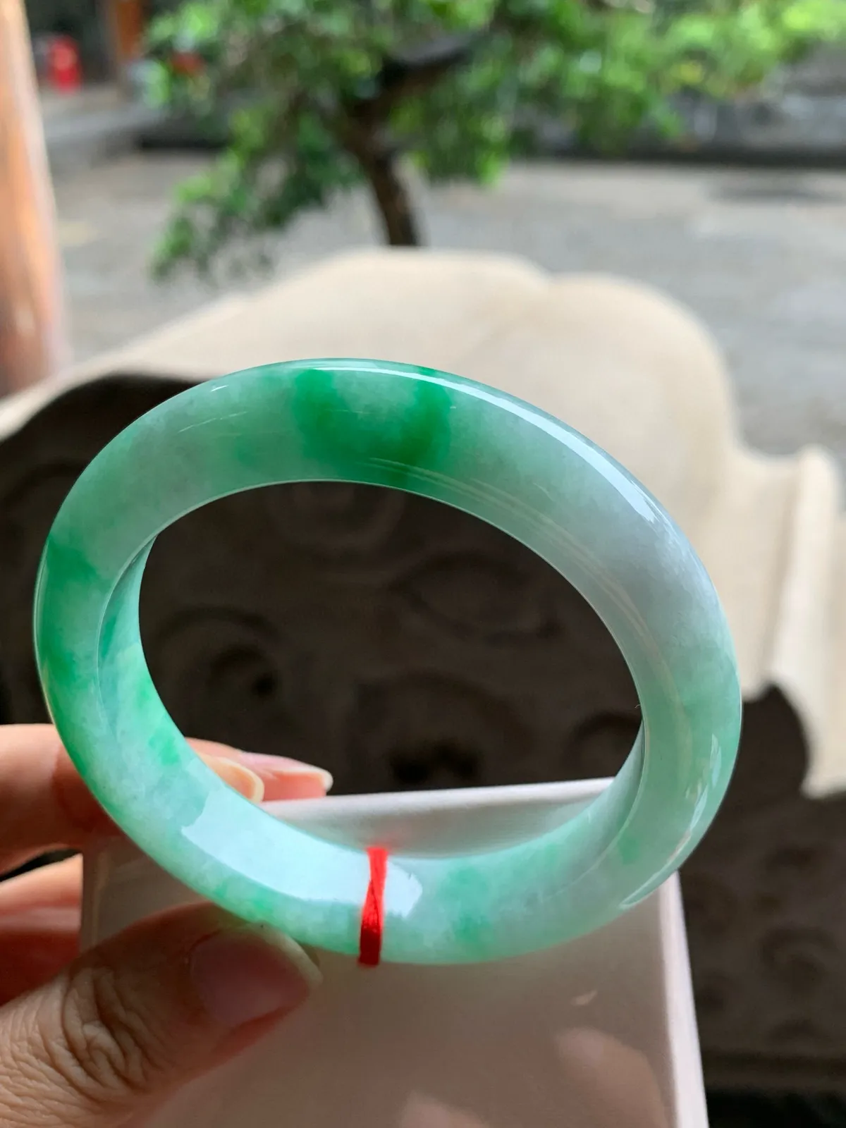 正圈冰糯阳绿 无瑕 尺寸:56.4/12.6/9.1 色好