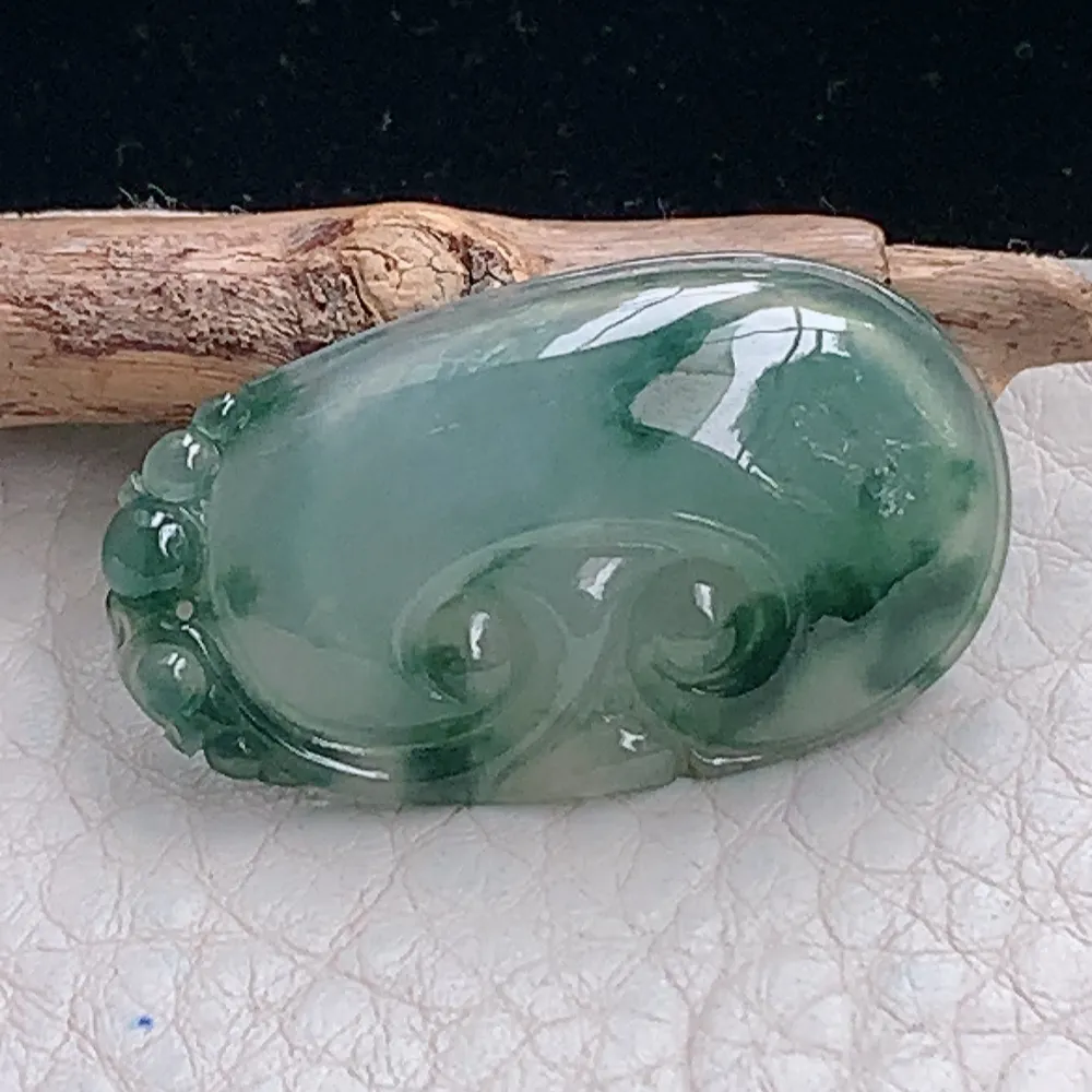 axm自然光32*18*5.5天然缅甸翡翠冰飘花饱满如意玉吊坠 玉挂件