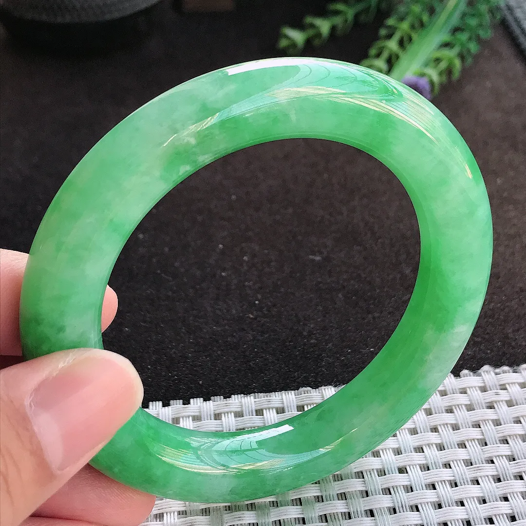 自然光56/11.5/11.7老坑精美满绿辣阳绿圆条手镯翡翠玉镯美人镯