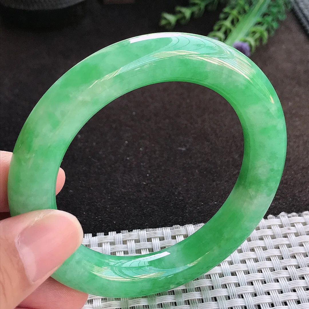 自然光56/11.5/11.7老坑精美满绿辣阳绿圆条手镯翡翠玉镯美人镯