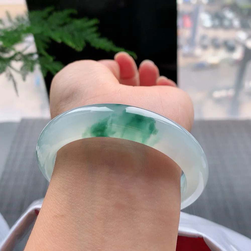 正圈高冰飘花 无瑕 尺寸:55.7/12.3/8.5 花美 起胶感🥰🥰