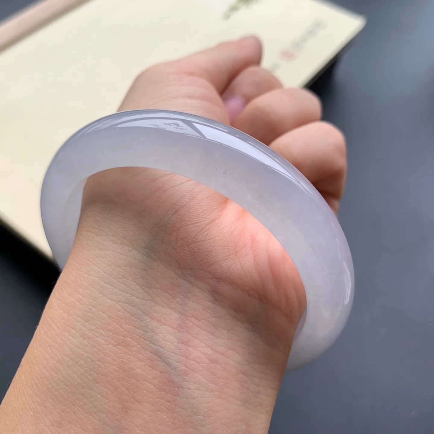 55.8圈口冰种正圈手镯 尺寸：55.8-12.8-7.8，无纹裂，冰透水润，胶感十足