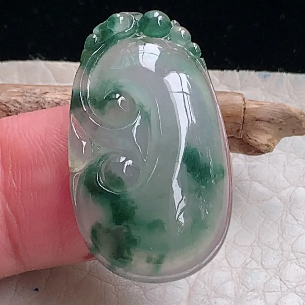 axm自然光32*18*5.5天然缅甸翡翠冰飘花饱满如意玉吊坠 玉挂件