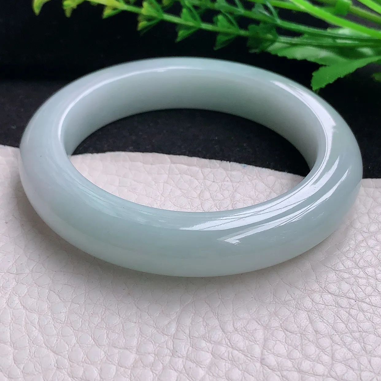 hy自然光58*12.5*10.8平安镯 天然缅甸翡翠a货清新厚装宽边玉镯子 玉手环