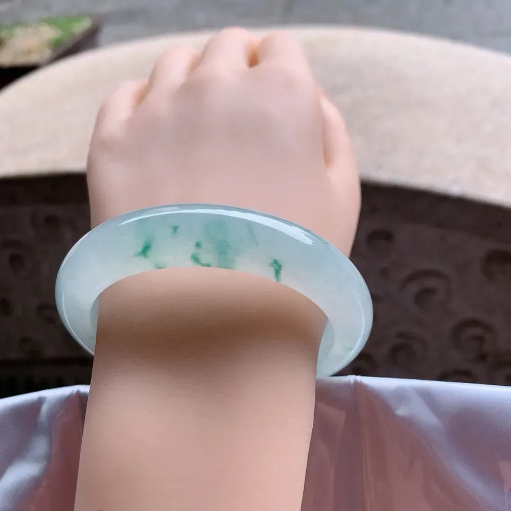 正圈高冰飘花 无瑕 尺寸:57.2/13/9.2 花美 胶感十足🥰🥰