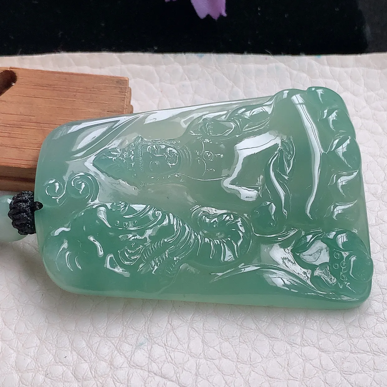 yl自然光63*43.6*5.7天然缅甸翡翠冰晴普贤菩萨 玉观音玉吊坠 玉挂件