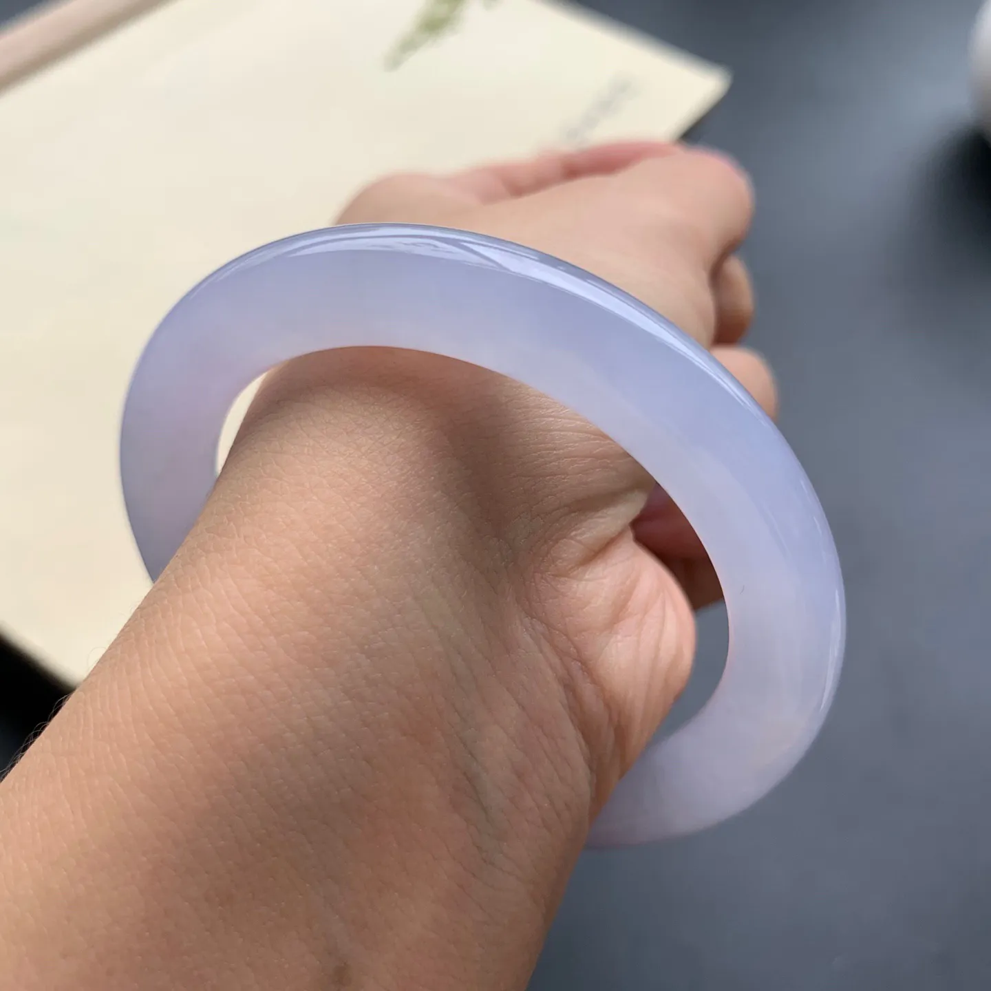 52.3圈口冰圆条手镯 尺寸：52.3-9，水润透亮，胶感十足