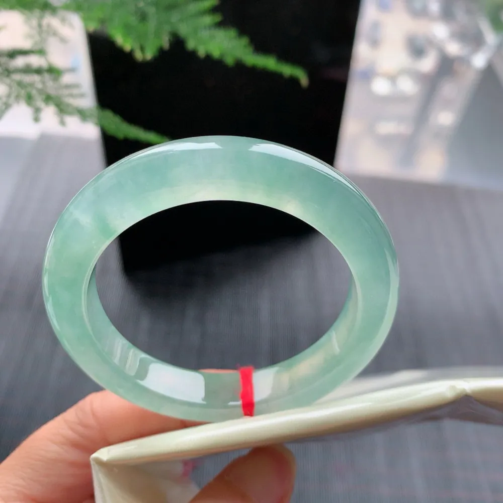 正圈冰玻晴绿 无瑕 尺寸:51.1/10.1/8.8 种色俱佳🥰🥰