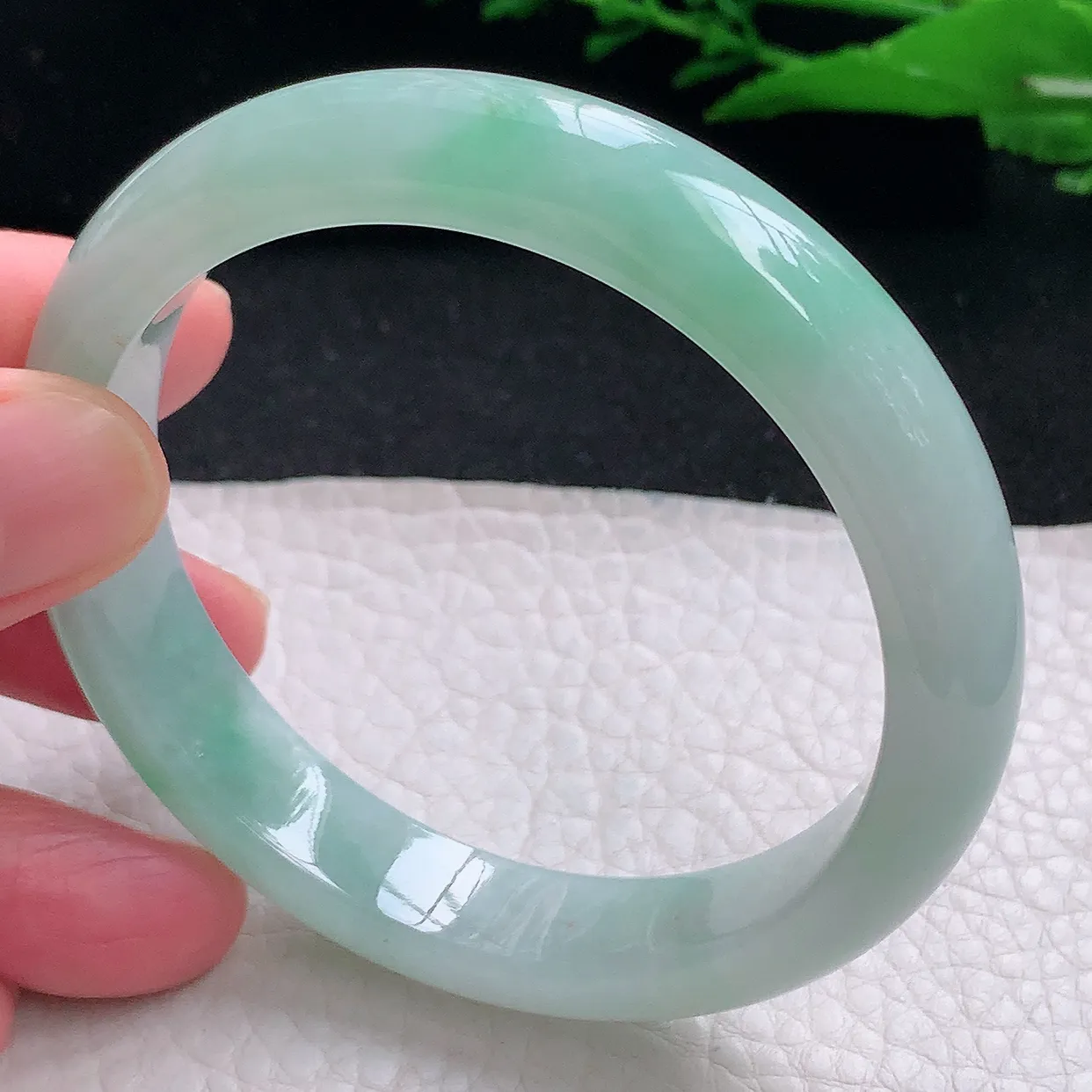 xx自然光57.5*12*7.8平安镯 天然缅甸翡翠a货冰飘绿宽边玉镯子 玉手环