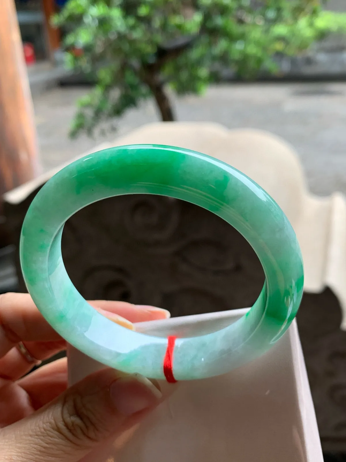 正圈冰糯阳绿 无瑕 尺寸:56.4/12.6/9.1 色好