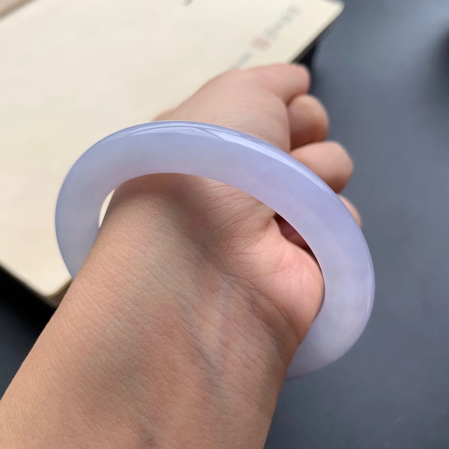 52.3圈口冰圆条手镯 尺寸：52.3-9，水润透亮，胶感十足