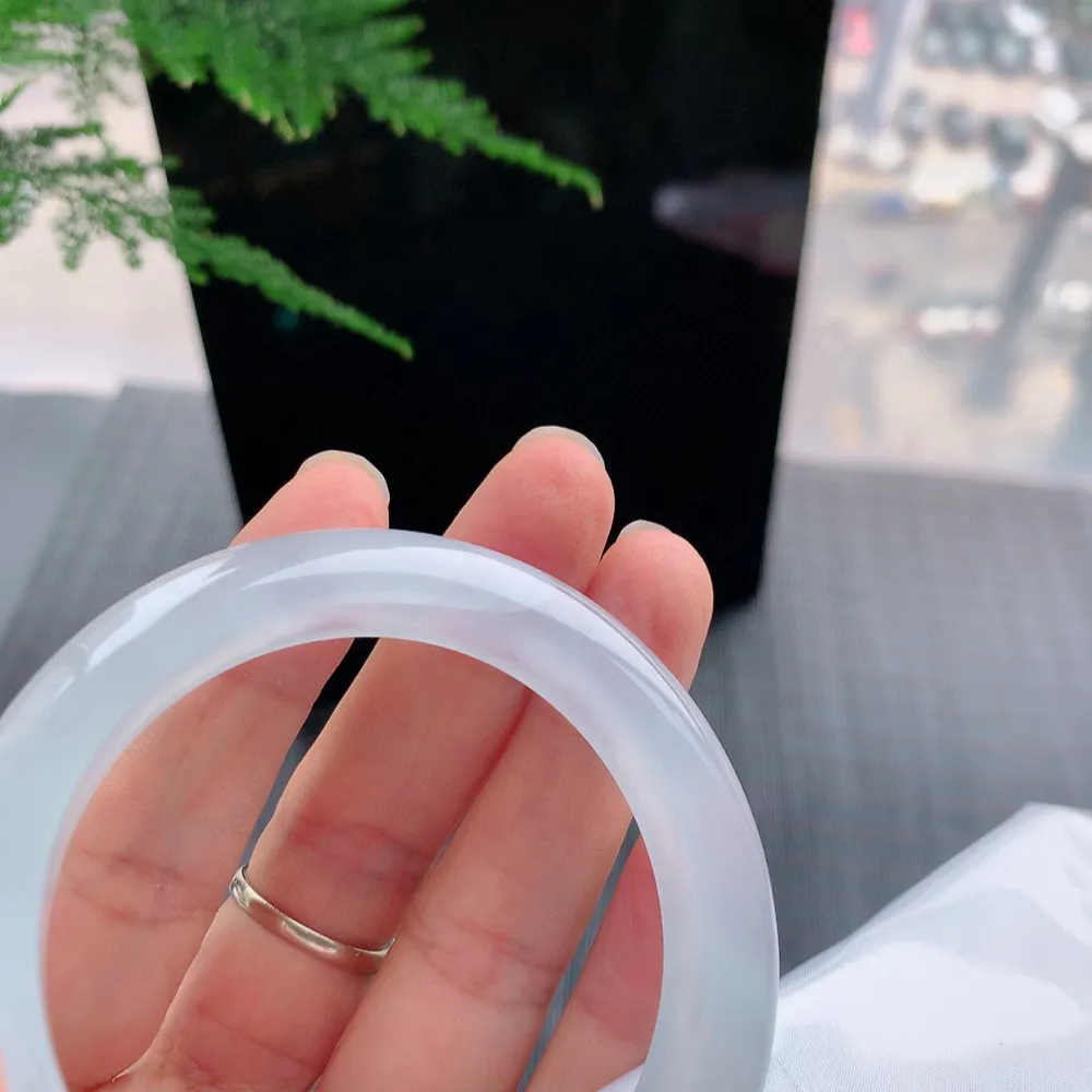 正圈冰玻白月光 有纹 尺寸:51.4/11/8.4 荧光闪闪