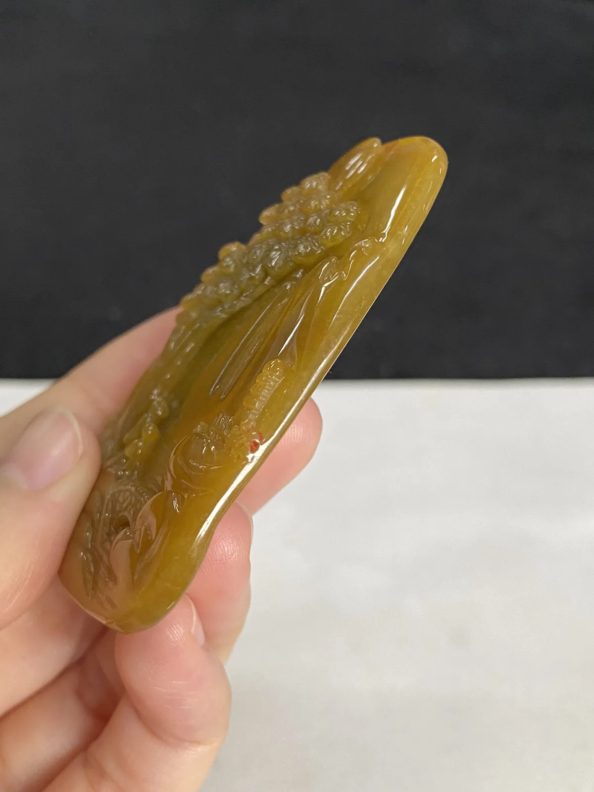 翡翠糯化种黄色山水牌