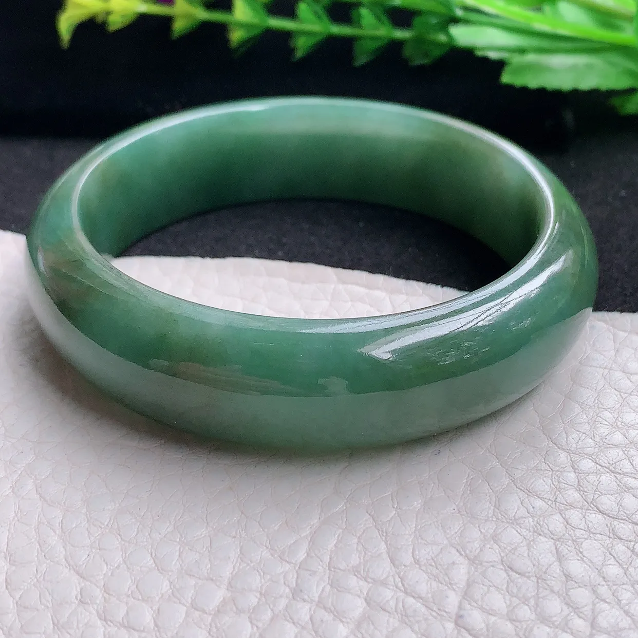 js自然光58*16*8.5轮胎镯 天然缅甸翡翠a货黄加绿大气宽边玉手镯 玉手环
