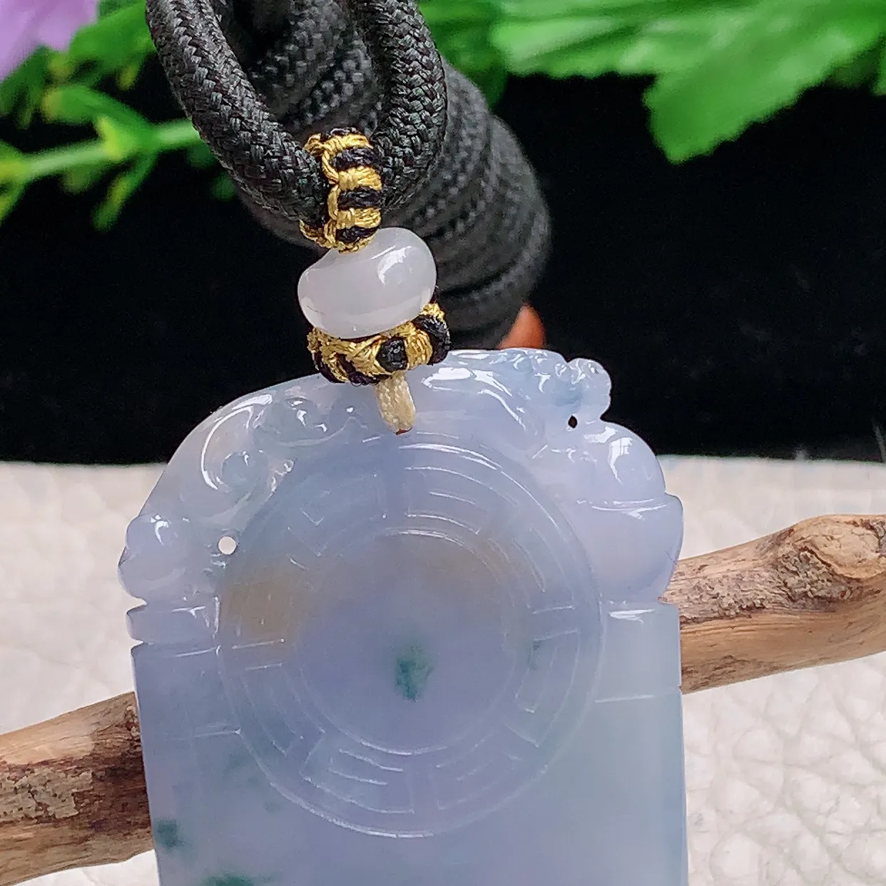 yl自然光56.6*31*6.2特色随形天然缅甸翡翠a货怀古雕平安无事牌玉吊坠