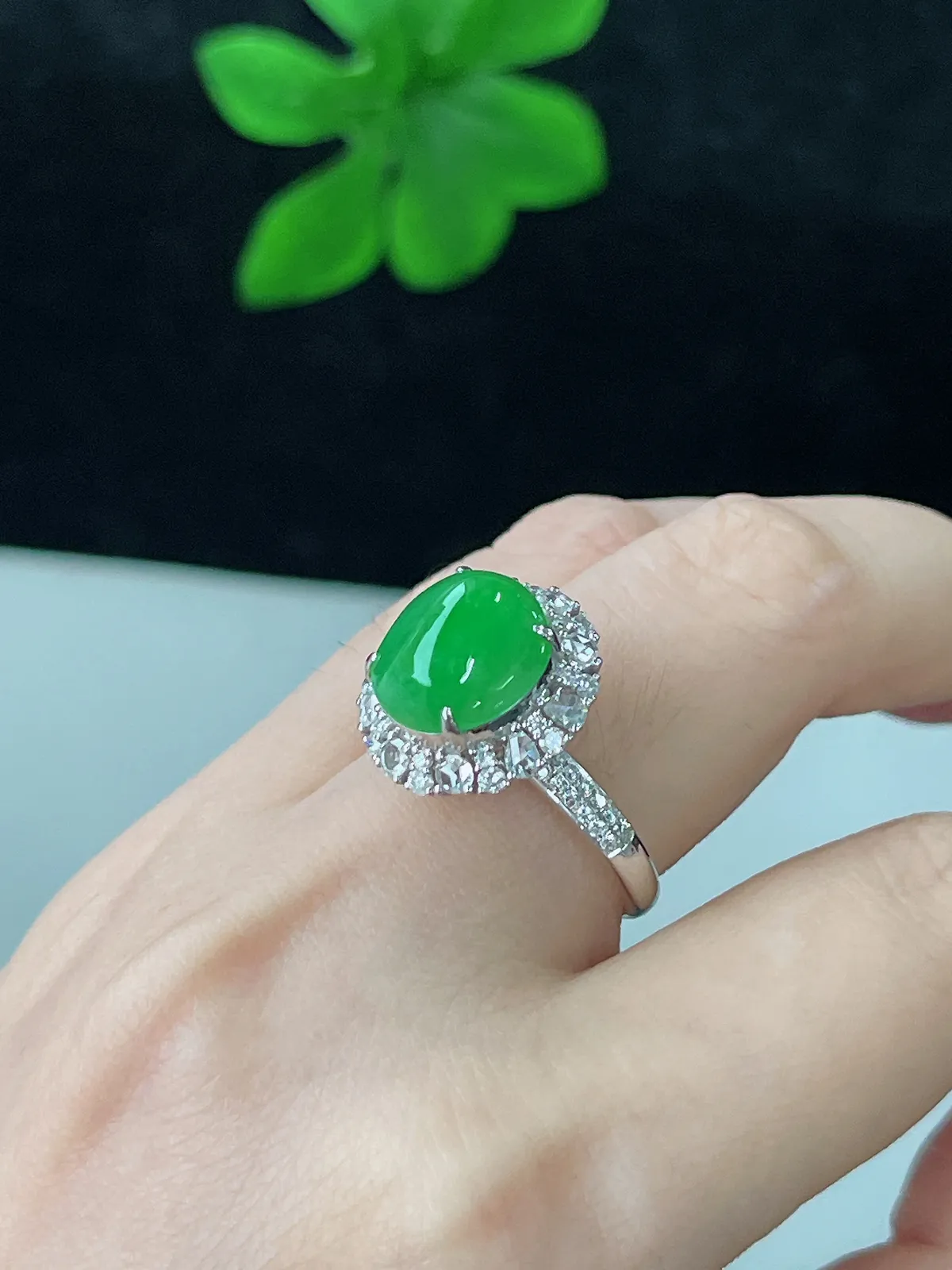 翡翠冰糯种绿色戒指