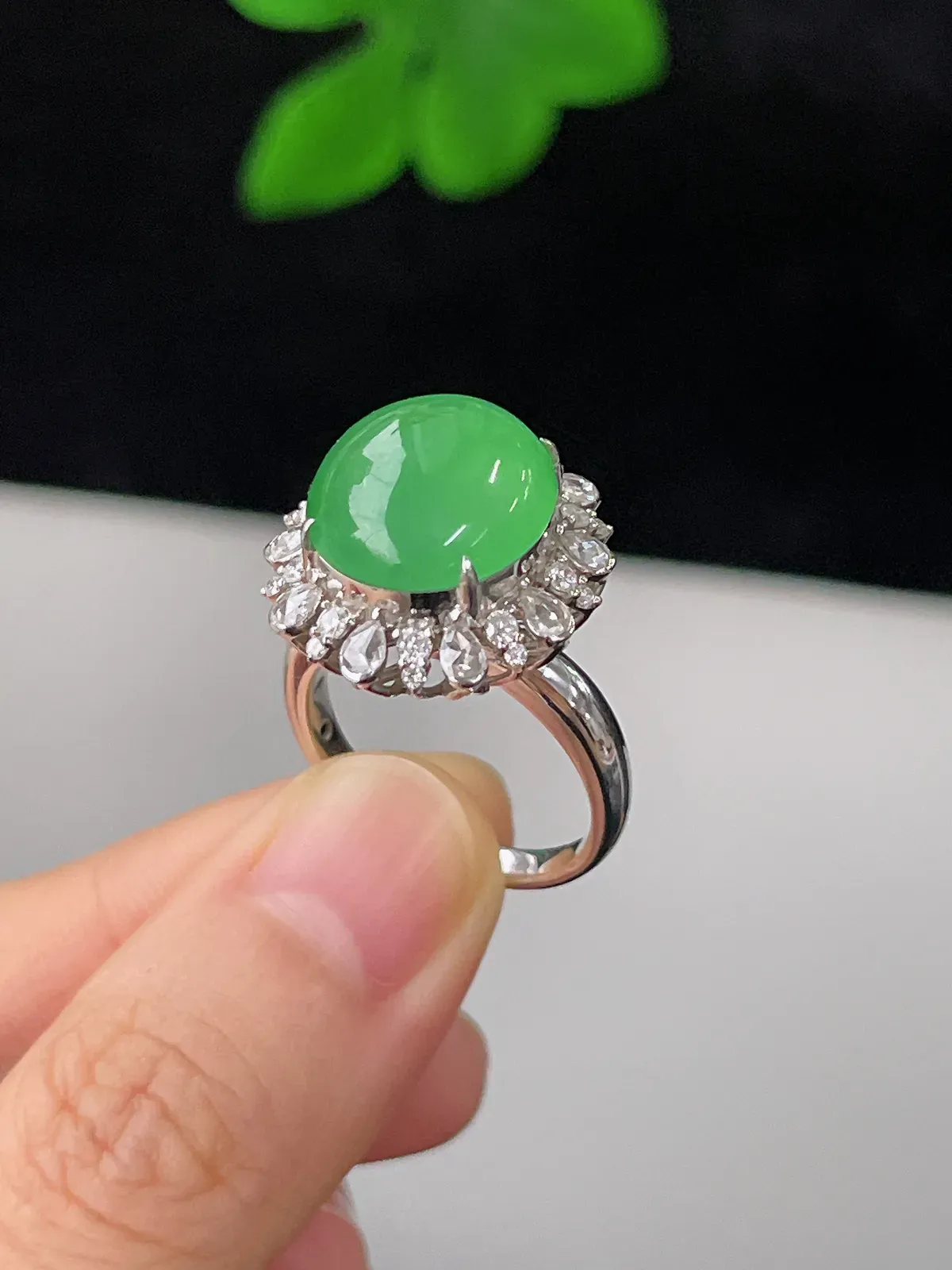 翡翠冰糯种绿色戒指