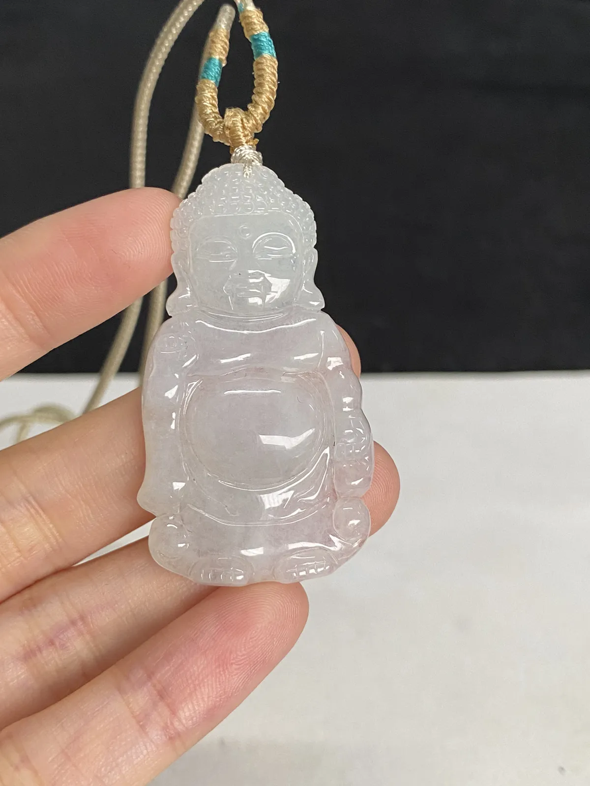 冰种冰糯种，白色翡翠佛公吊坠，10.76克