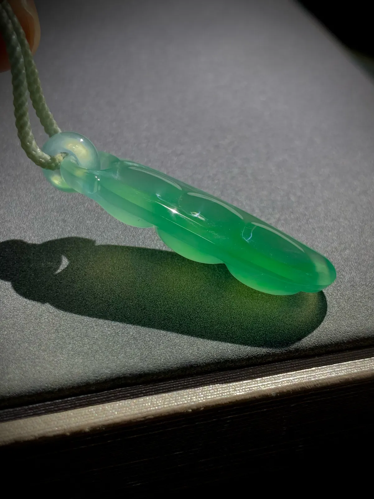 饱满精品特色豆子，40.2-12.2-7.2mm，