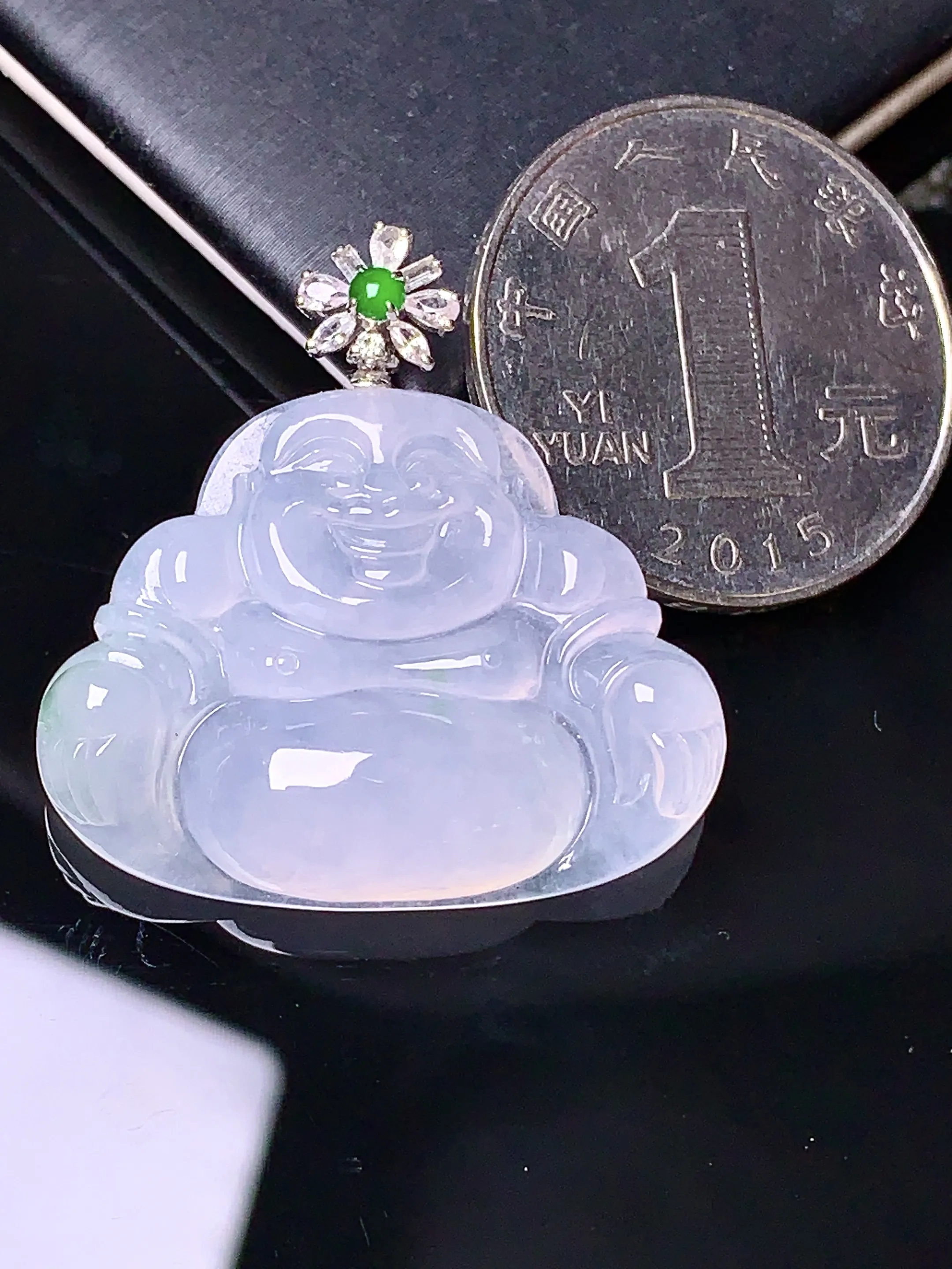 18k金钻镶嵌冰种佛公吊坠 玉质细腻 色泽艳丽 整体尺寸30.8*30.3*6.8