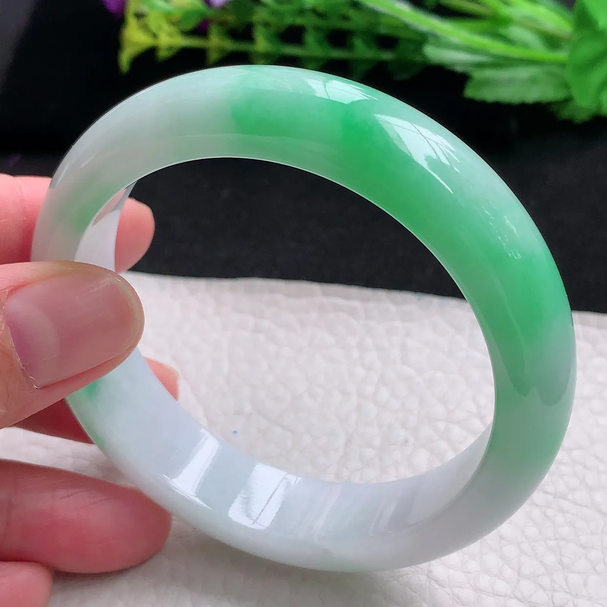 yh自然光57*14.3*8.5平安镯 天然缅甸翡翠a货阳绿厚装宽边玉手镯 玉手环