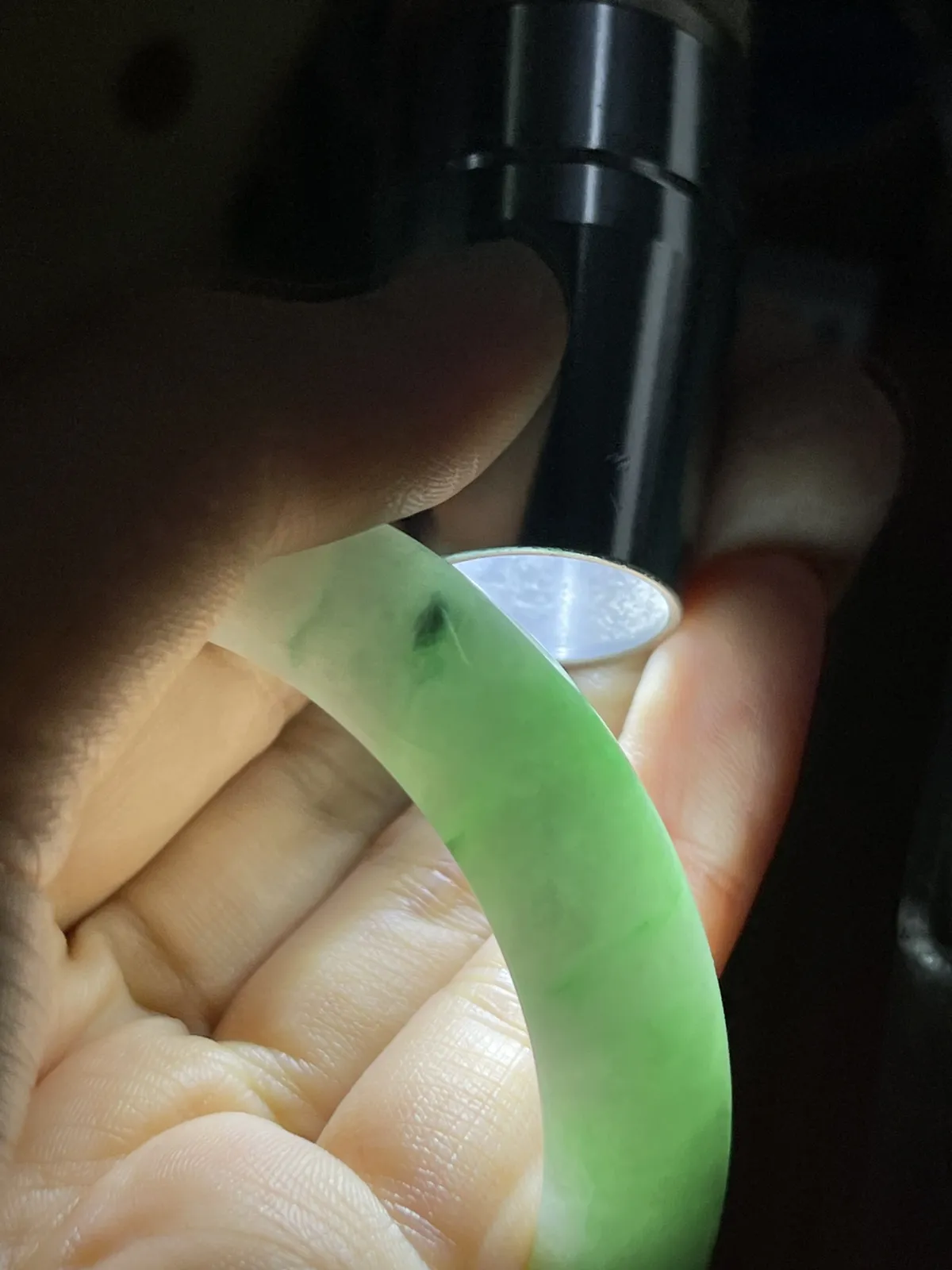 正圈51.3圈口，翡翠糯化种飘绿手镯