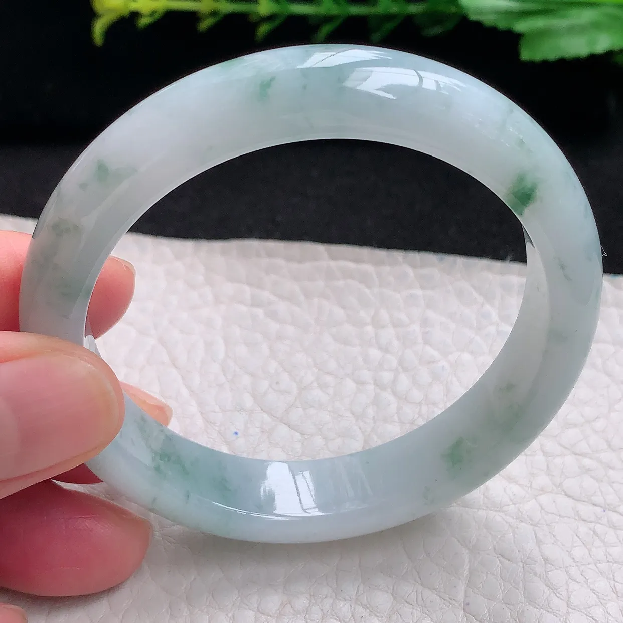 hy自然光53*11.8*7.3平安镯 天然缅甸翡翠a货冰飘花秀气宽边玉手镯 玉手环