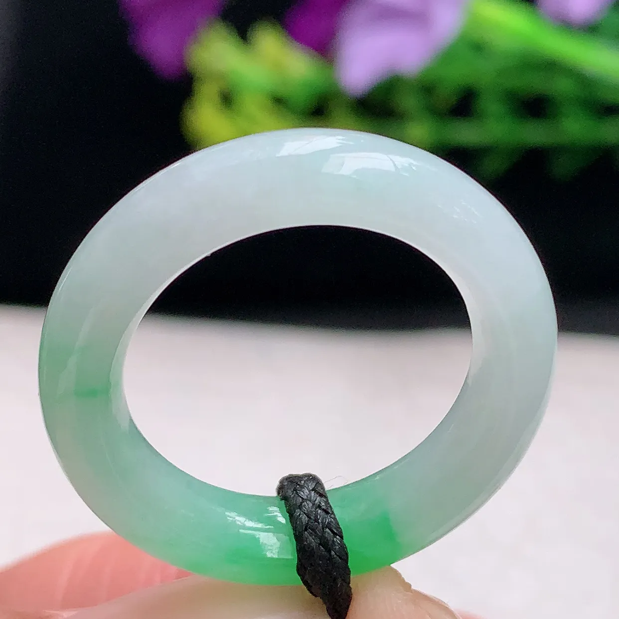 zl自然光19.2*6*4.5天然缅甸翡翠a 货19.2mm内径飘阳绿玉戒指 玉指环