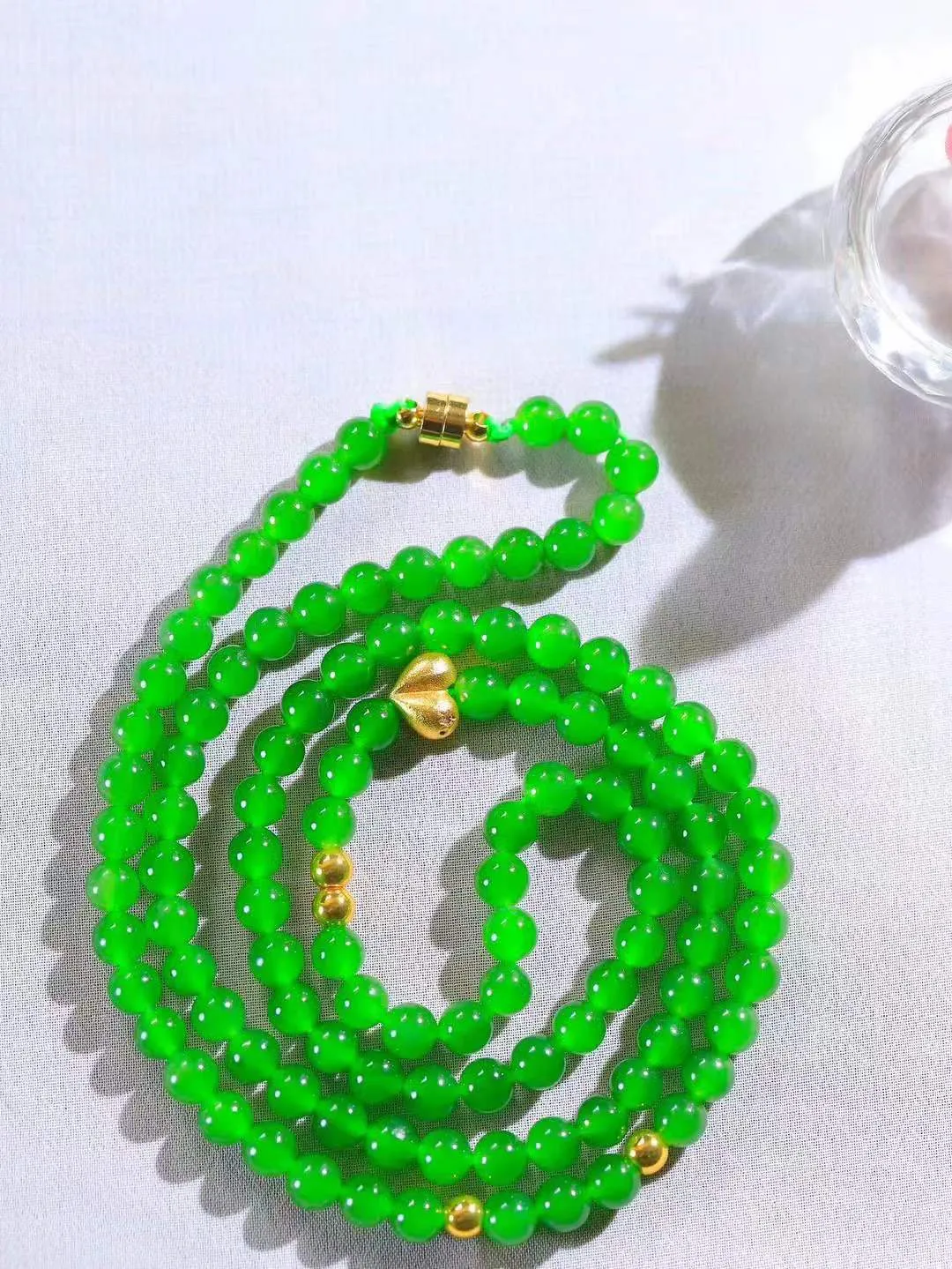 【珠圆玉润.项链】

精品和田玉碧玉珠圆玉润项链 玉质细腻油润 饱满光滑 质朴无华，悠远简单，人心