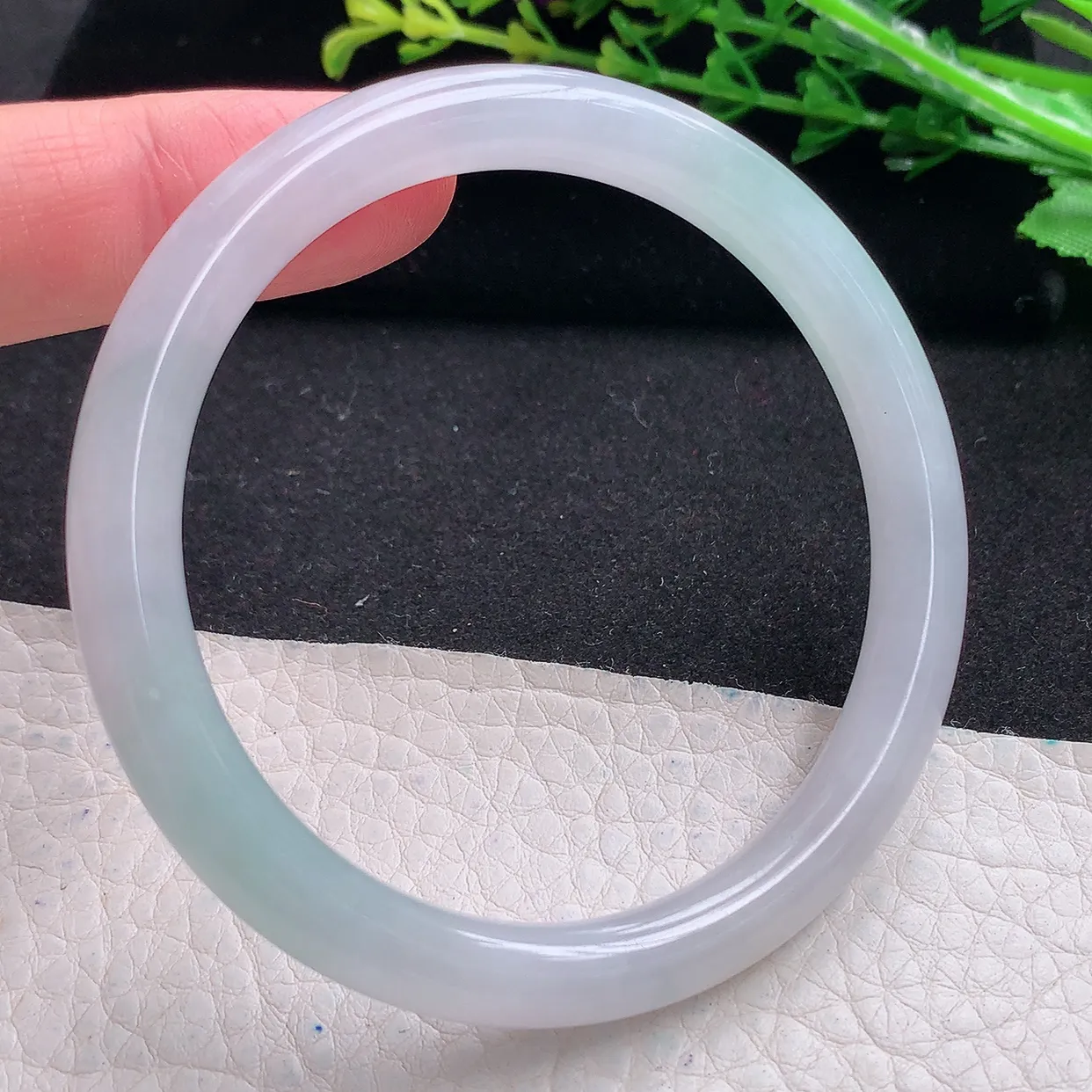 mq自然光56.5*7.8*7.5叮当镯 天然翡翠a货清新圆条玉手镯 玉手环