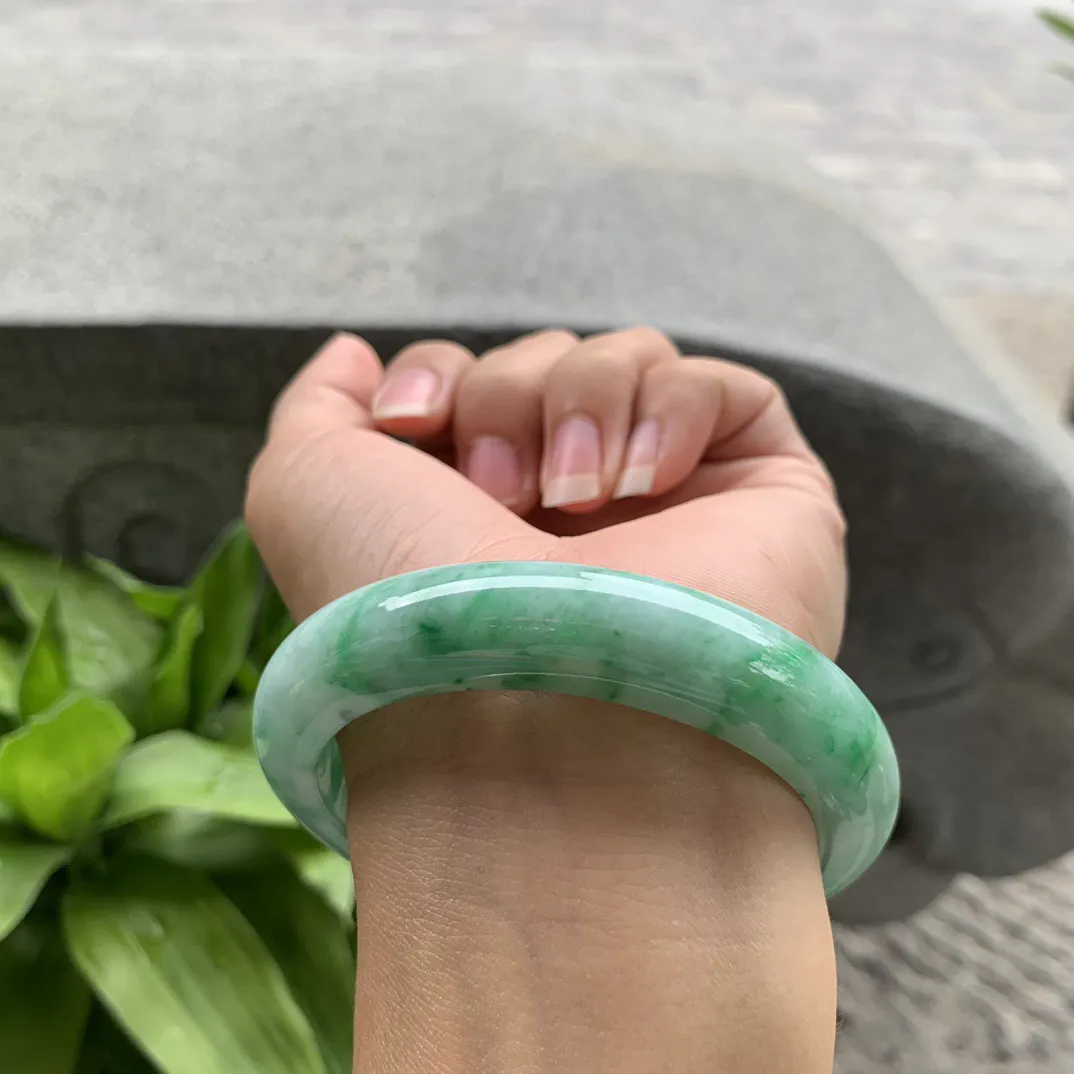圈口57.8-13-9.3 【满飘绿正圈手镯】  正圈57 58可戴