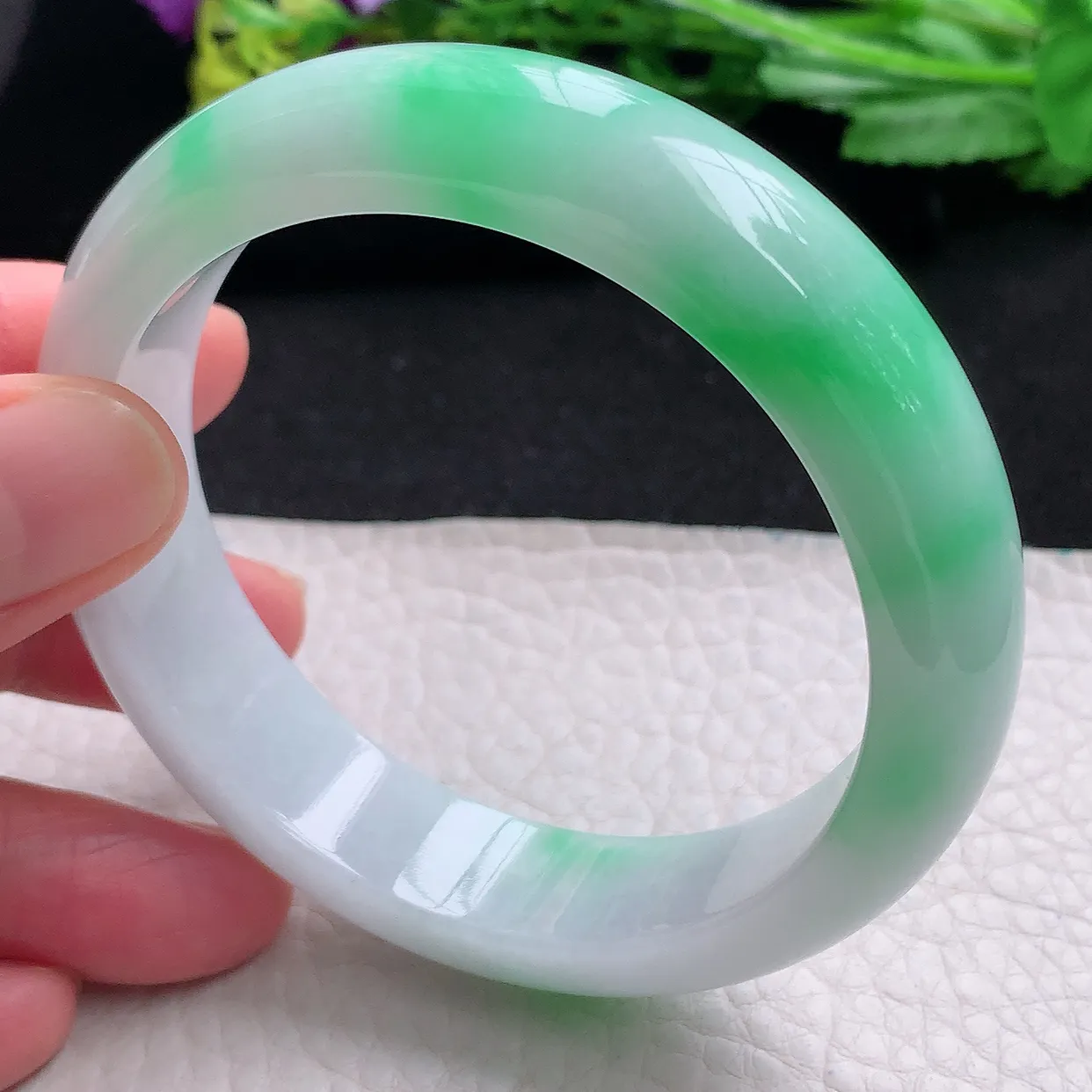 yh自然光57*14.3*8.5平安镯 天然缅甸翡翠a货阳绿厚装宽边玉手镯 玉手环