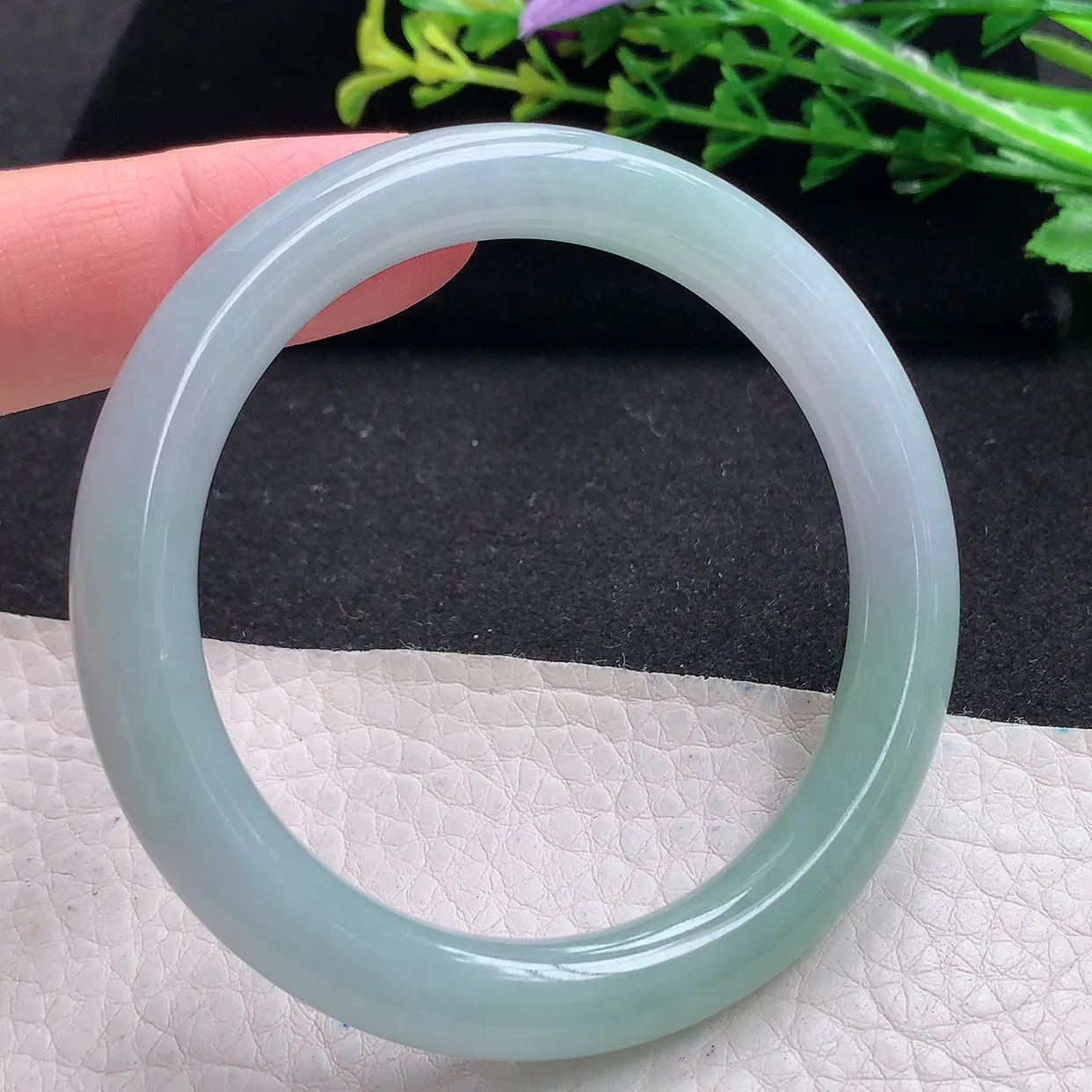 n小圈口52.5*8.6*8.5美人镯 缅甸翡翠a货清秀圆条玉手镯 叮当镯