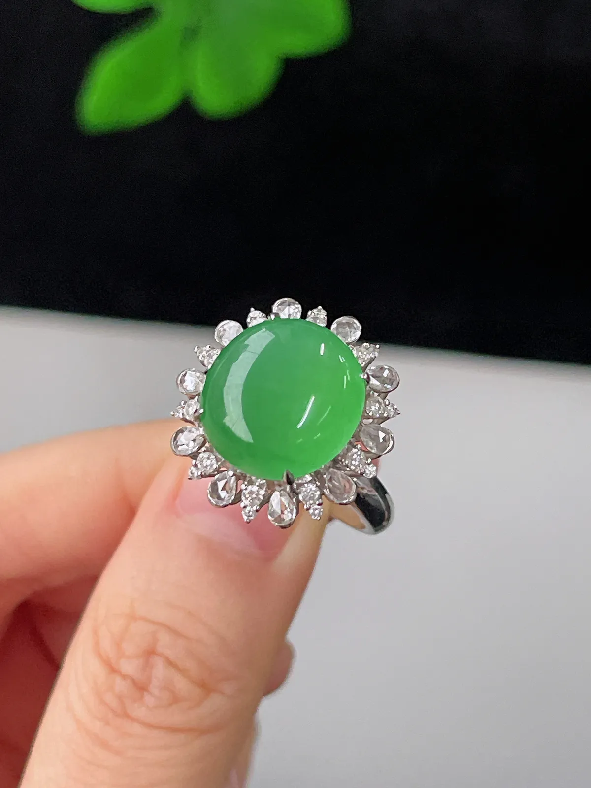 翡翠冰糯种绿色戒指