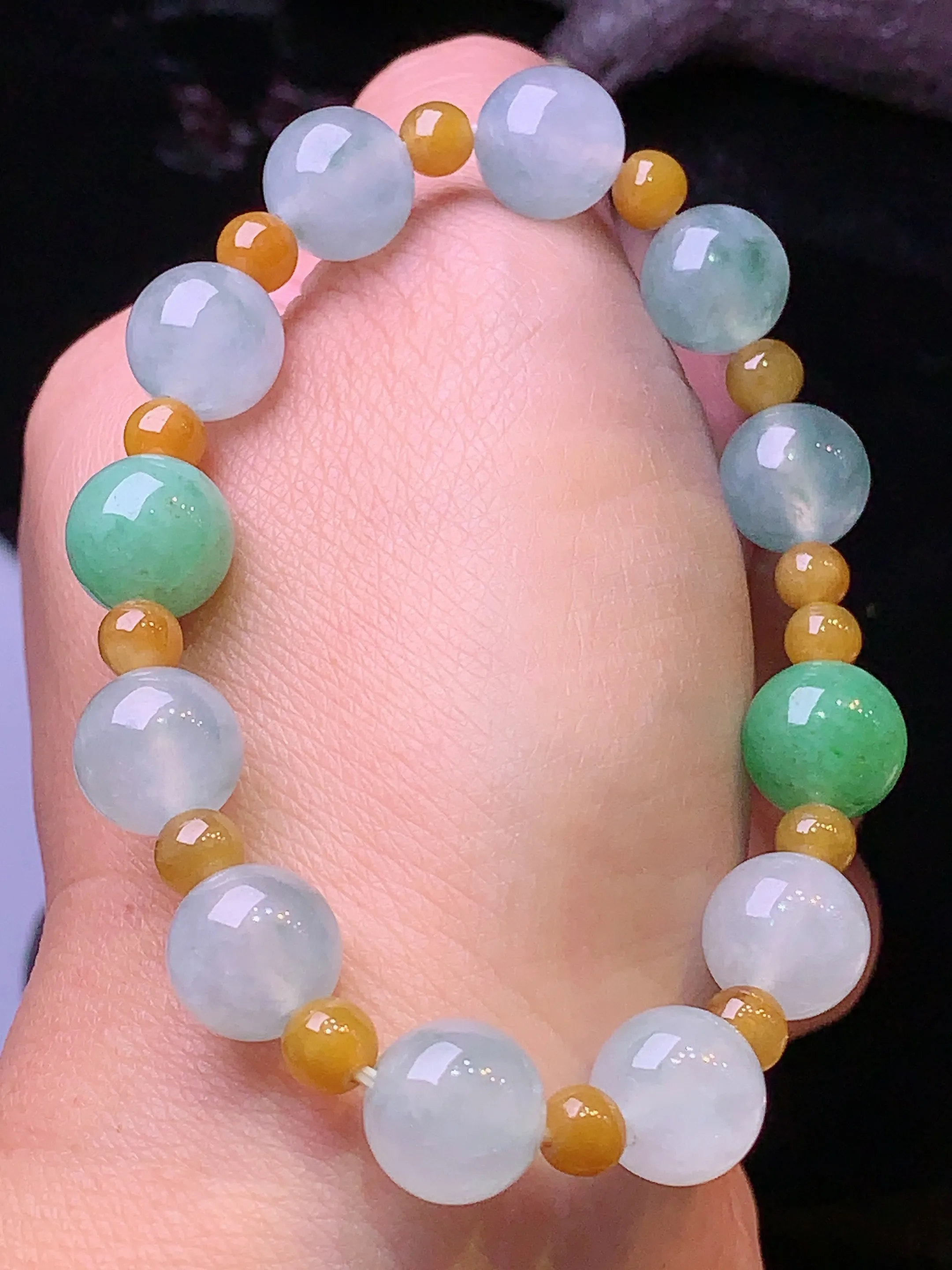 冰种圆珠手链 玉质细腻 色泽艳丽 整体尺寸10