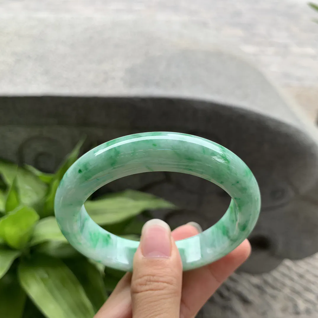 圈口57.8-13-9.3 【满飘绿正圈手镯】  正圈57 58可戴