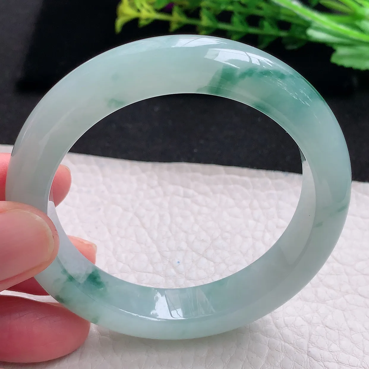 r自然光54.5*12.6*9平安镯 天然缅甸翡翠a货冰飘花厚装宽边玉手镯 玉手环