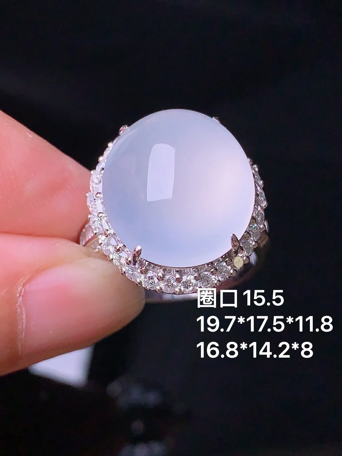 18k金钻镶嵌冰种蛋面戒指  玉质细腻 色泽艳丽 圈口15.5 整体尺寸19.7*17.5*11.8