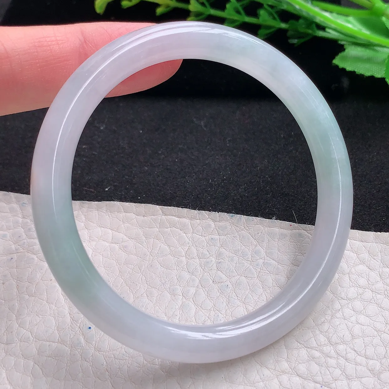 mq自然光56.5*7.8*7.5叮当镯 天然翡翠a货清新圆条玉手镯 玉手环