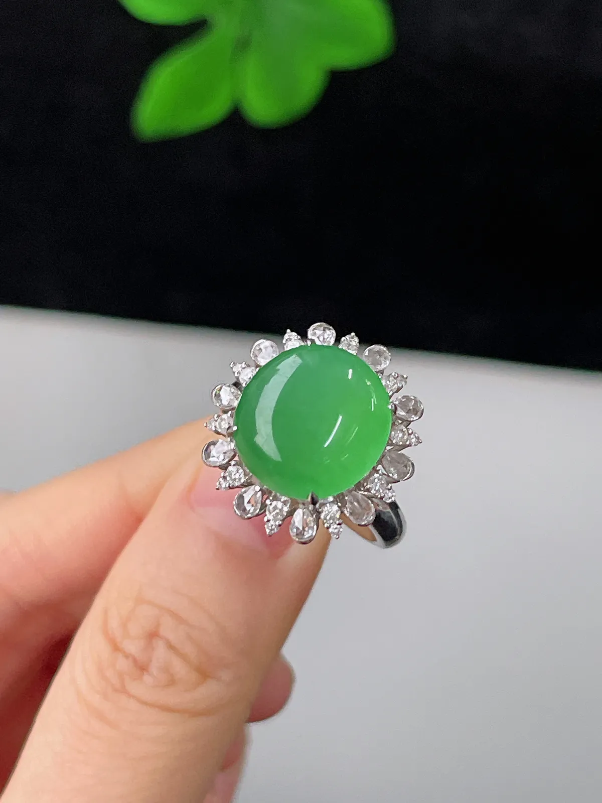 翡翠冰糯种绿色戒指