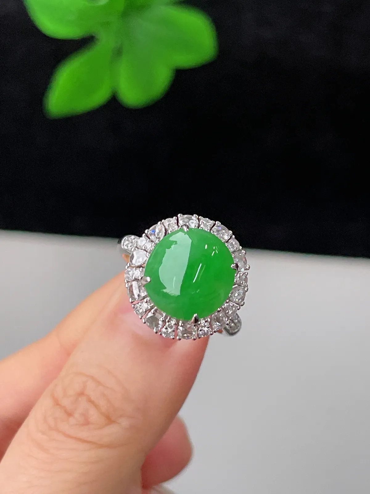 翡翠冰糯种绿色戒指