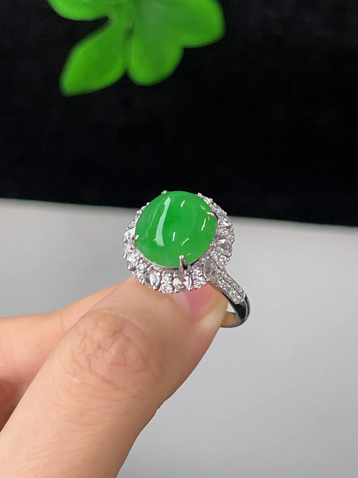 翡翠冰糯种绿色戒指