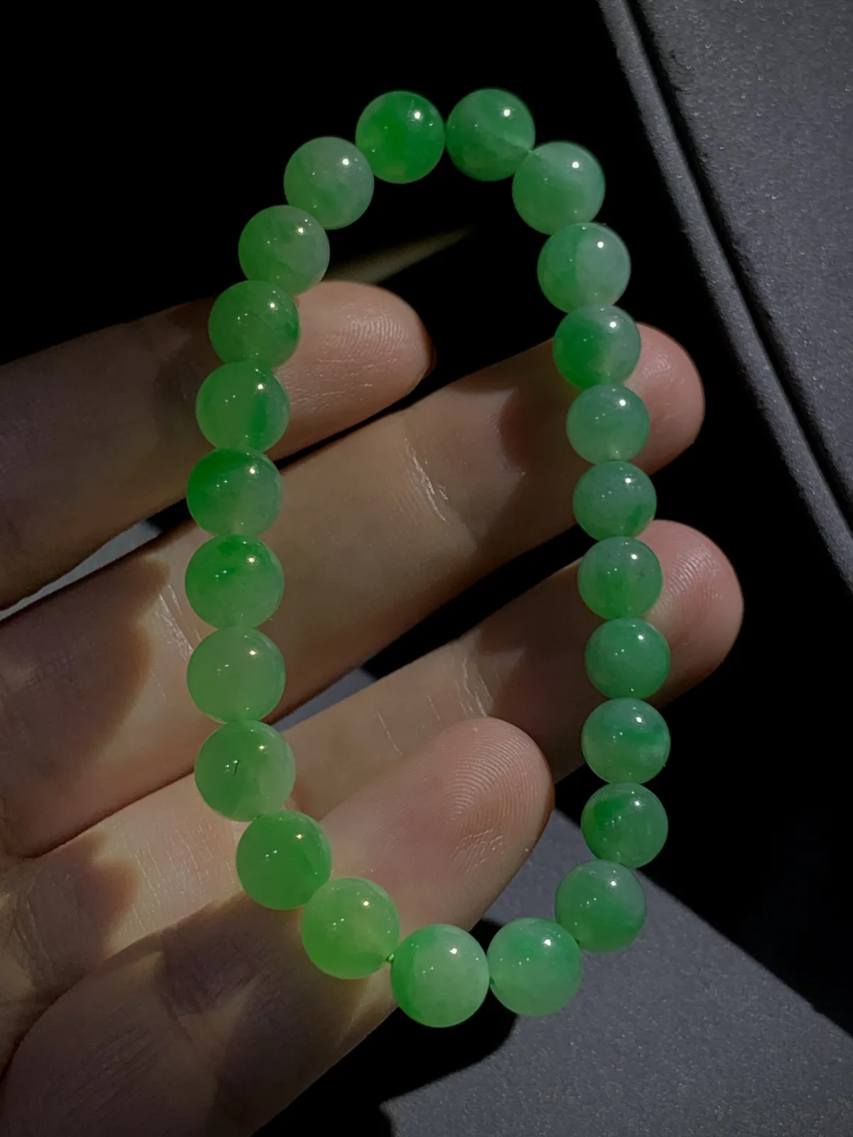 珠子手链手串，直径约6.5～7.8mm，
24粒，