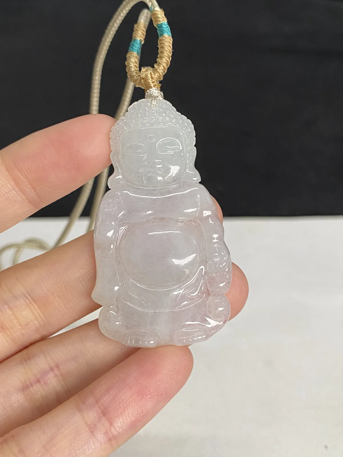 冰种冰糯种，白色翡翠佛公吊坠，10.76克