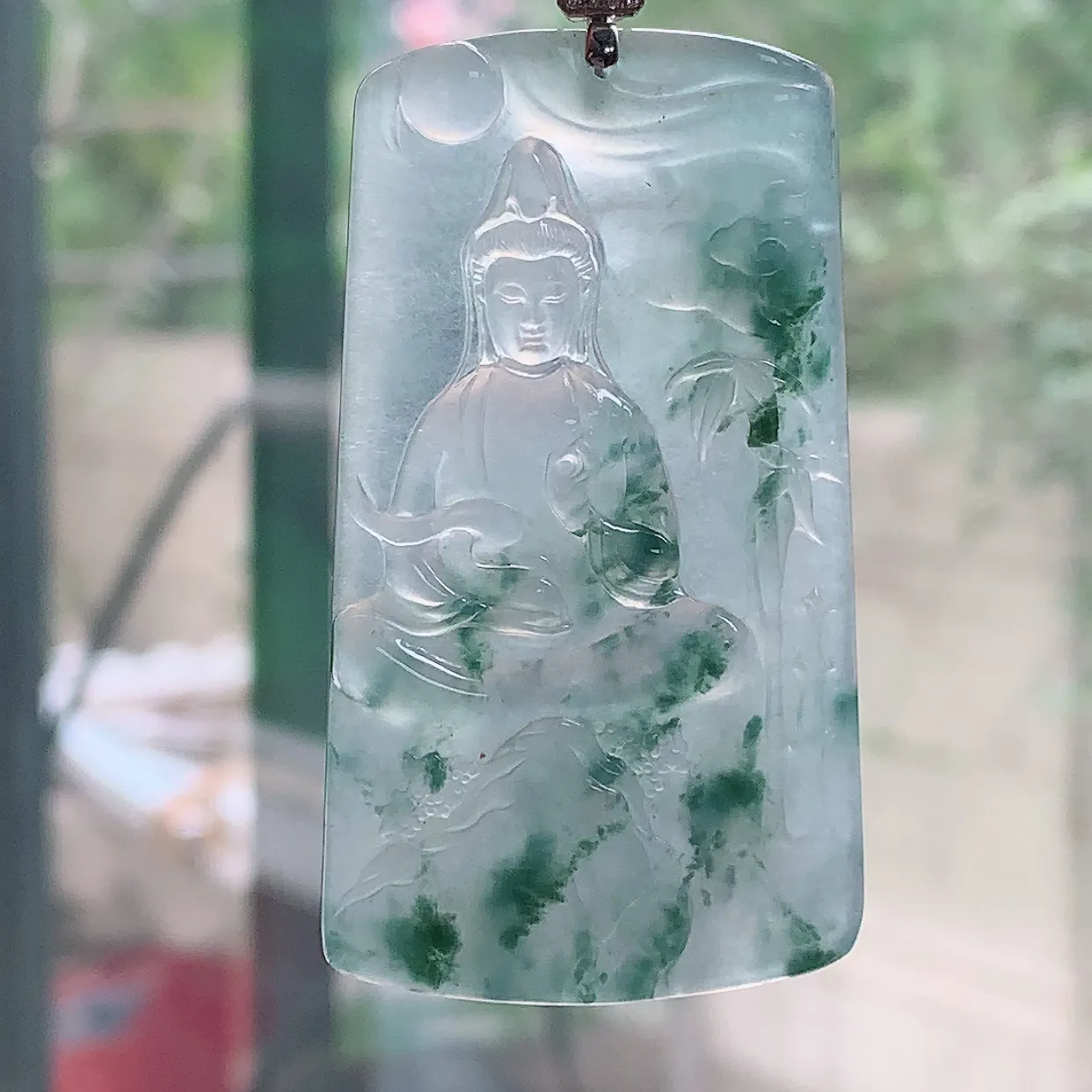 yl自然光57.5*32.5*5.2天然缅甸翡翠a货精雕冰飘花巾水观音玉坠 玉挂件