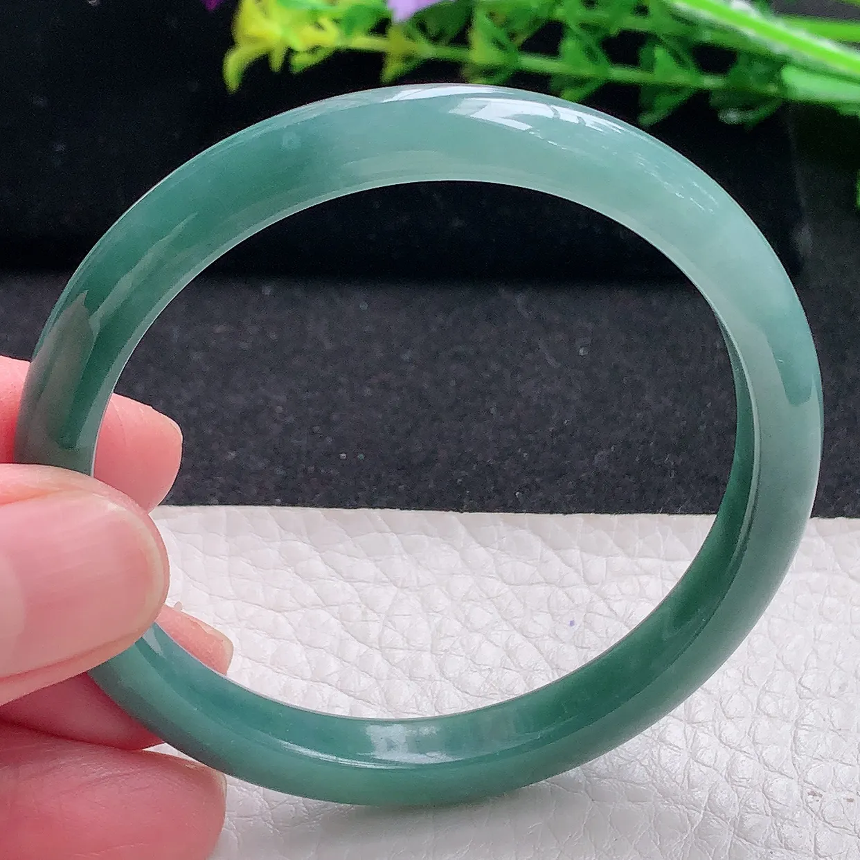 ll小圈口53*7.6*6.2美人镯 天然翡翠a货清秀宽边玉手镯 玉手环