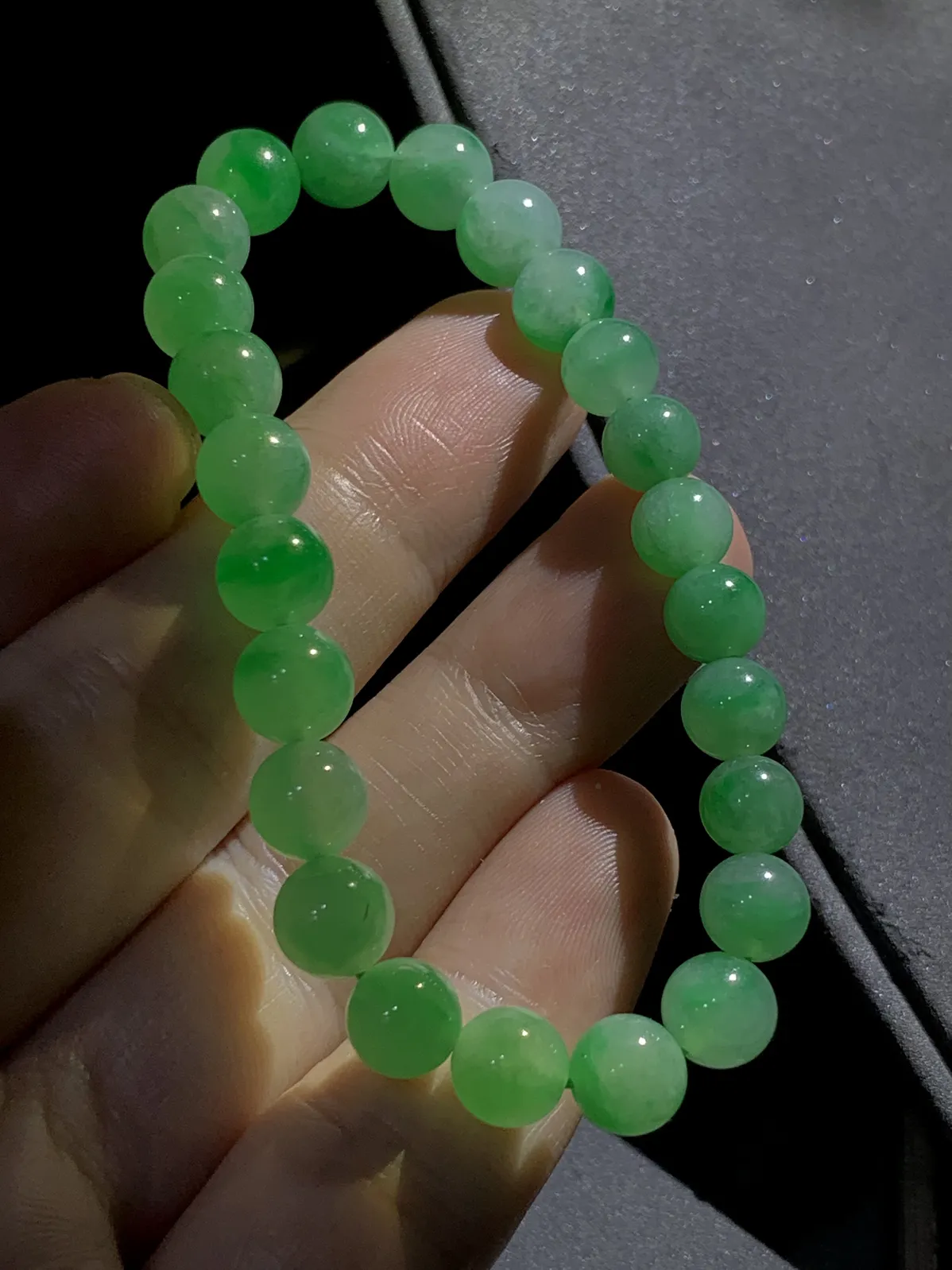 珠子手链手串，直径约6.5～7.8mm，
24粒，