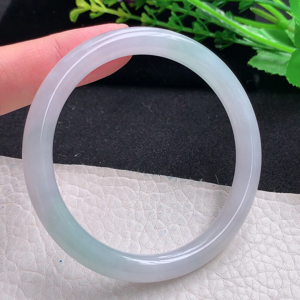 mq自然光56.5*7.8*7.5叮当镯 天然翡翠a货清新圆条玉手镯 玉手环